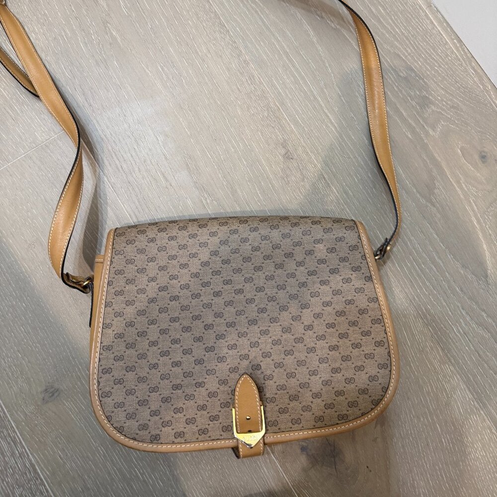 Gucci Shoulder Bag